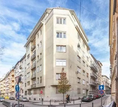 Great Market Hall Cozy Studio In A Quiet Street Budapest Exterior photo
